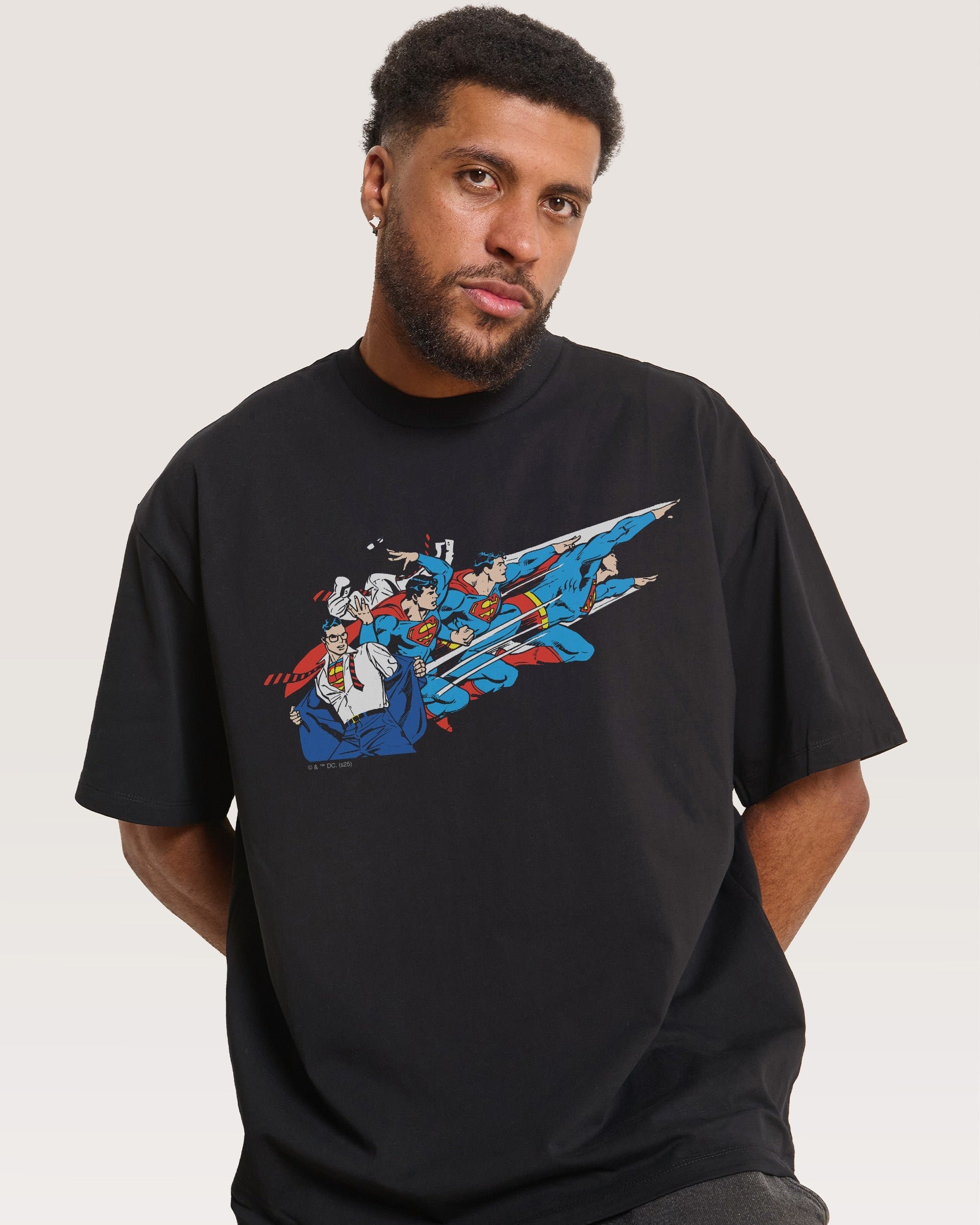 Superman Flying Oversized Graphic T-Shirt Unisex 90s Boxy Fit 100% Combed Cotton